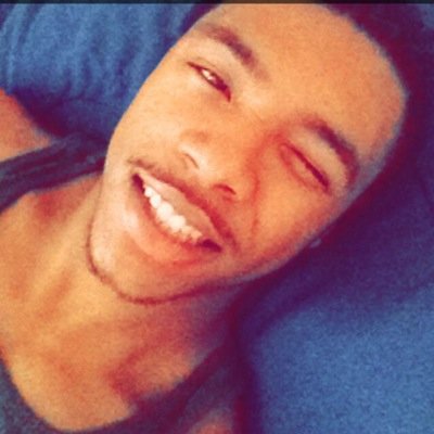 |19| Virgo♍️ | I'm far from a Harvard student, I just had the balls to do it.| #OTF #WCFN |InstaG/Snapchat: Ihsan_Robinson