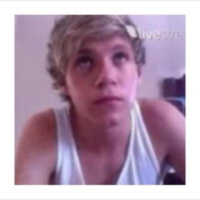 hi! ✖️ @94stylescurls ✖️ gave you a free follow, so please follow her back! thanks and Ily!