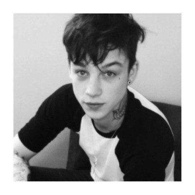i love bad girls / good lips.