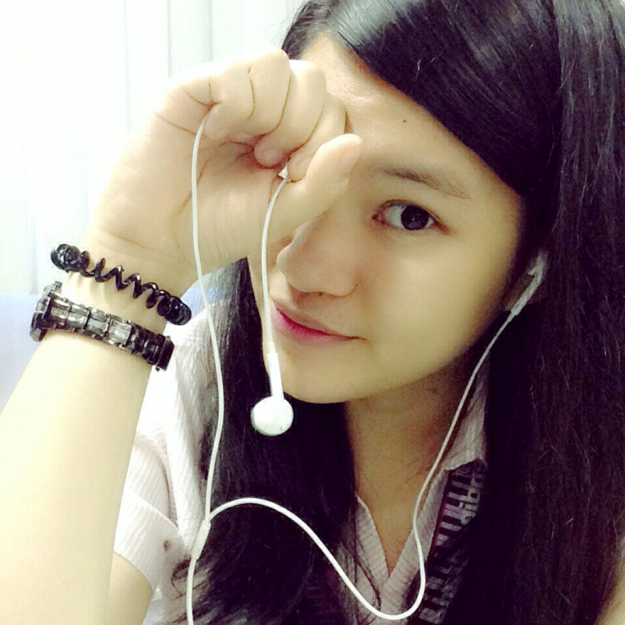 loreineNylaR's profile picture. Saved by Jesus Christ | Musician | Online Piano Teaher