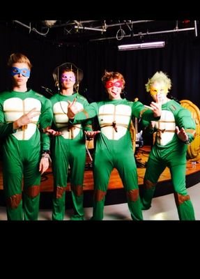 THIS IS A FREE FOLLOW FROM @5secondsofjanna so follow her bc she will also follow you back. keep derping!!!!