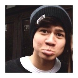 follow @vodkcalums