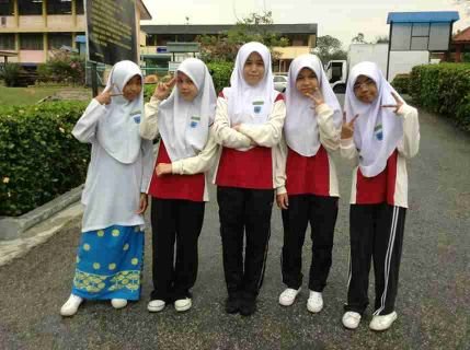 Puing!  Farah in the house!
