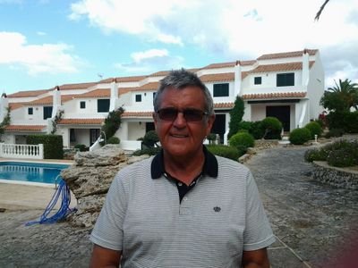 ex Licencee, winning racehorse owner, punter, writer, now living in Menorca. Still punting, still writing.