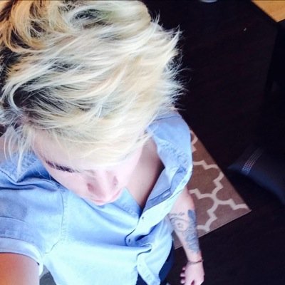 Bella gave you this free follow so plz go get her to 2k