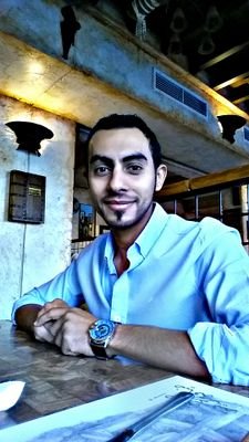 ‏‏اعشق كرة القدم ... موظف في شركة بيكر هيوز السعودية