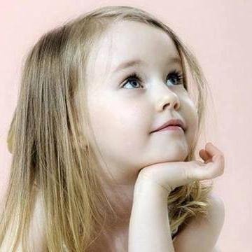 how 2 i discribe myself in fw wrds ;)my frndz n family discribe me better:))