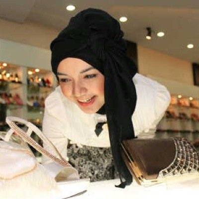 Hijab Cantik Muslimah. Instagram @nufhuu