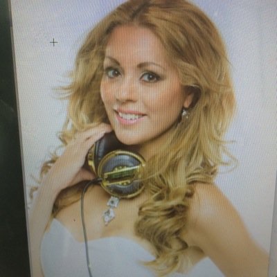 DjQute's profile picture. For Bookings pls visit https://t.co/08V3rPtBha Musik, skolutveckling, IT & bilar är grejen. Ogillar papper, men gillar datorer.