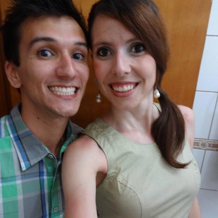negostavo's profile picture. Me apaixonei por um olhar, por um gesto de ternura, mesmo sem palavra algumas pra falar. Quando a gente ama, simplesmente ama, é impossível explicar.