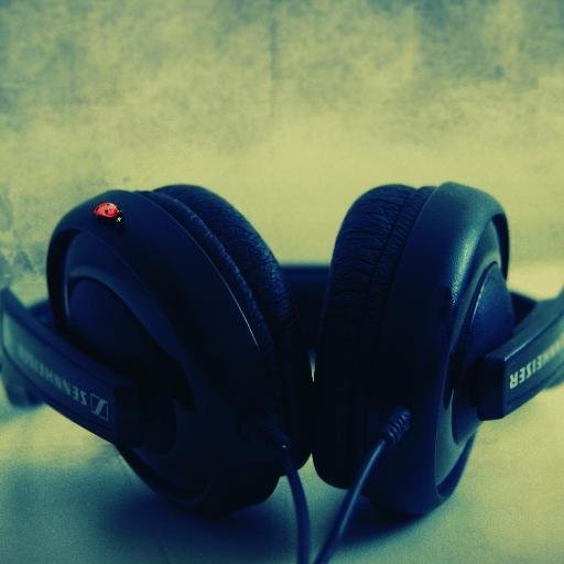90's Eurodance/House/Club DJ/Producer from Sweden, Karlskrona. I started as a dj 1991 - For booking, Please Contact : djbremme@gmail.com
https://t.co/W8HQiFm2LS