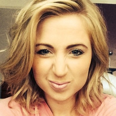 roxyn1988's profile picture. 