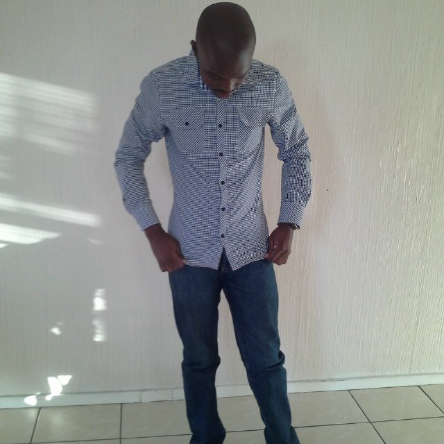 enjoy my house music,kent super fan,Entrepreneur ,Marketer ,Scholar