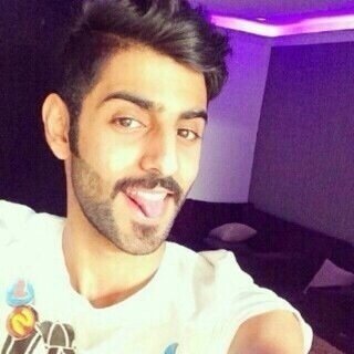 الهلال قيسي وانا بالعشق ليلاه (-: