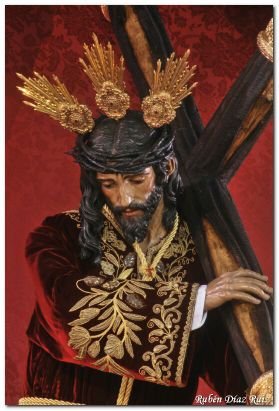 Graduado en Derecho, Cofrade, me gusta el jamon acompañado de rebujito y si sumamos buena compañia mejor que mejor