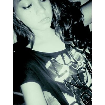 Solo Sonrie ✌| TECNICO EN DEPORTE ♥|No soy fria cuido mis sentimientos Eso :)