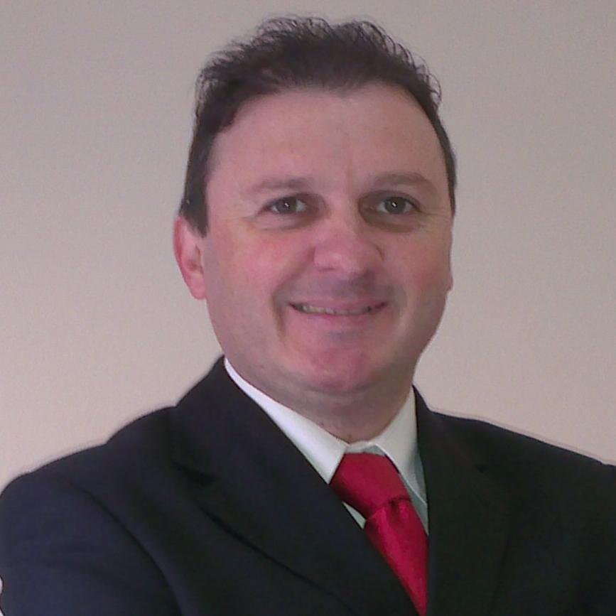 Presidente de Qvix Solutions. Empresa de desarrollo e integracion
de soluciones de IPTV y video streaming.