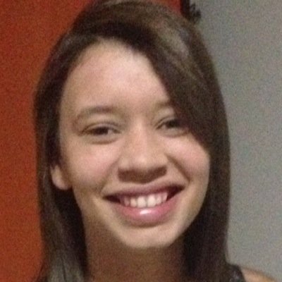 21 anos, estudante de Arquitetura e Urbanismo.
