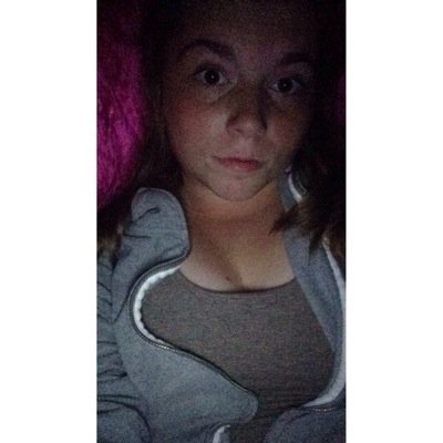 hi im em & i like watching people dance & swinging in swings & being cute & i love being alive because this world is amazing!!!!!!!!