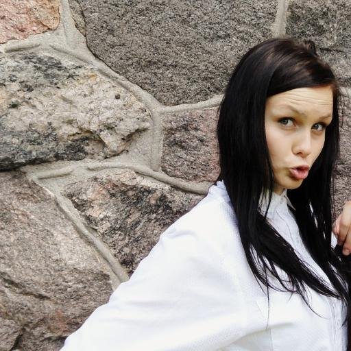 MhmmDiana's profile picture. 