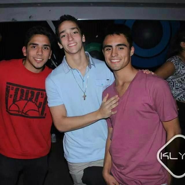 Clan privado, cerrado y restrictivo.