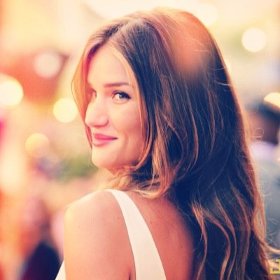 Team Rosie Huntington Whiteley. I will always love and support her. one of the best Rosebuds. @rosiehw's oldest and biggest fan.