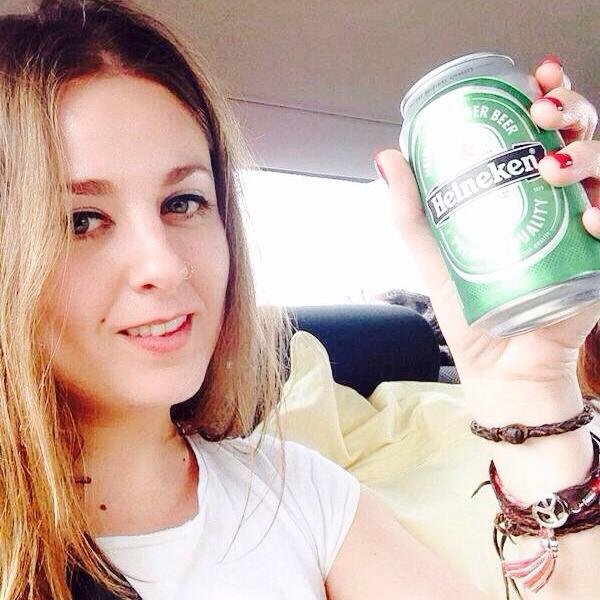 soñadora,burtoniana,divertida y trabajadora!