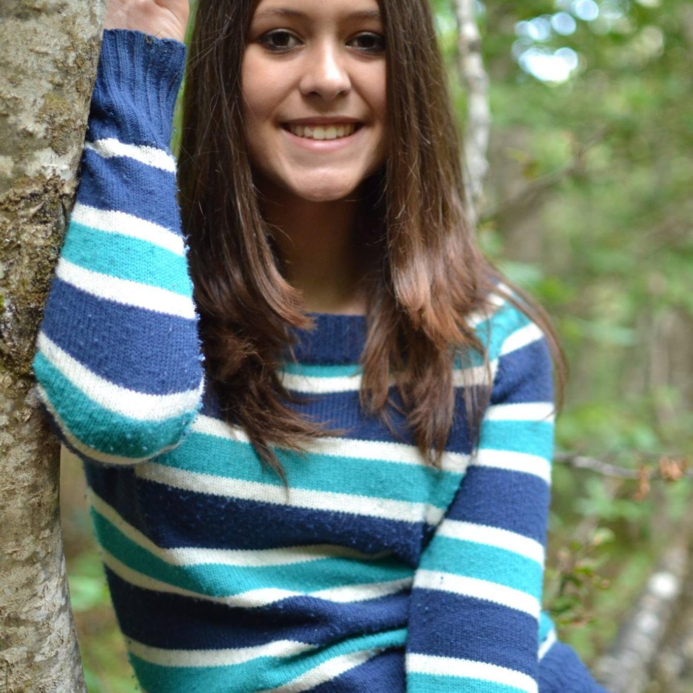 'A pesar de que no te merecías mis sonrisas, te las regale.'