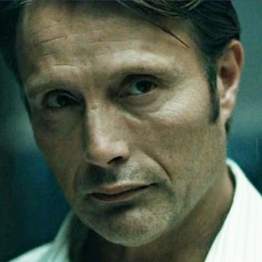 I have an obsession with killing and im a cannibal. Also im a psycholigist  daughter: @Bloody__Water Married: @MistressAssassi