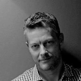 A constant Gardener, advertising survivor, tech co bro and lastminute parent making an art form out of not writing a book.