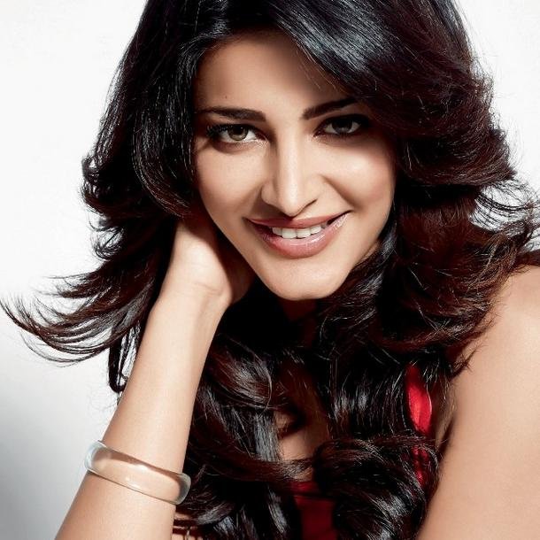 an obsessed fan of #ShrutiHaasan addicted fan that is going to support her no matter what she does #1Family #1Love Please Follow @Shruti_HaasanFc :)