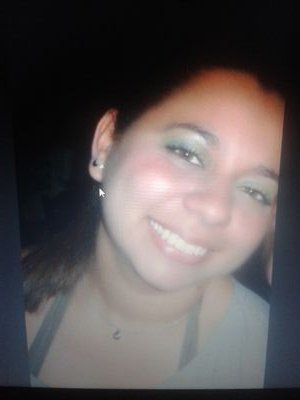 Sou mulher das lágrimas sou amantes das palavras ... Só preciso que me olhes demorado !