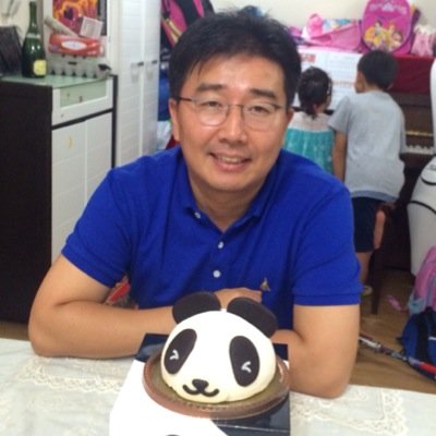 거주지는 홍콩이나 반이상을 중국에서 보냄. 중국관련 소식, 여가 활용하기등에 관심이 많음, 이글 읽으시는 분들 모두 큰 福 받으실거예요^^