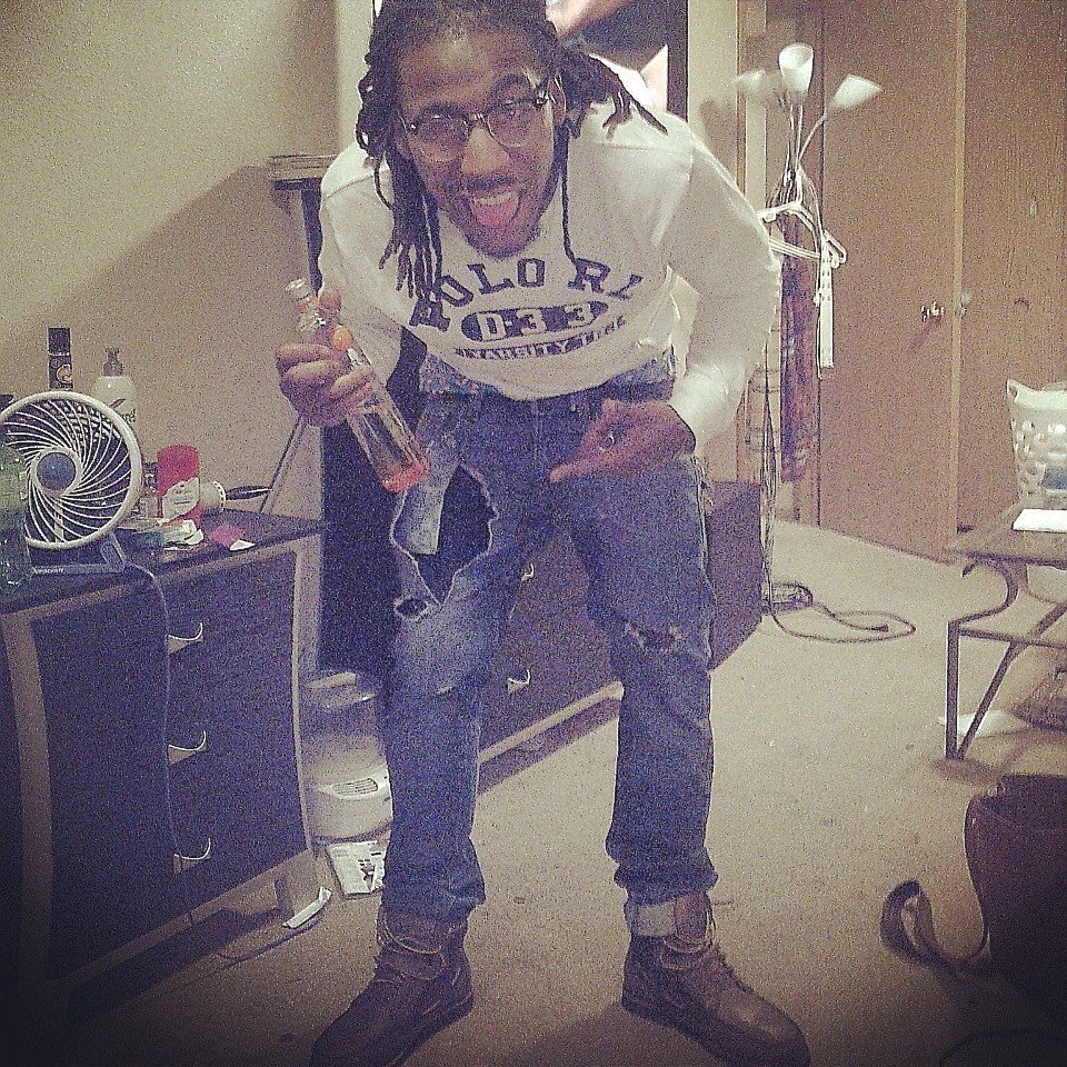#AllINeedIsOneMic #SupportGoodMusik or Go Deaf #DMV - Recording Artist/ Rapper #TeamRansomBars, #TeamWakeAndBake, #TeamScorpio,  #TeamZombie,#FlyNiggasDoFlyShit