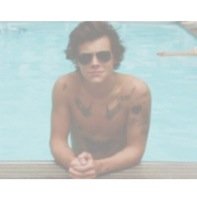 PLEASE FOLLOW @hamburgerharry_ AND ASK FOR A FB OR A FREE MANIP ILY SO MUCH OKAY?