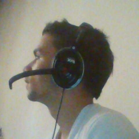 Membre de la Team NeAzeR, joueur sniper depuis COD 2 , nouveau Youtuber , 18ans , Apprentie pâtissier , Beatboxer ! Snapchat :yoann_Lgls. Yvelines/Aubergenville