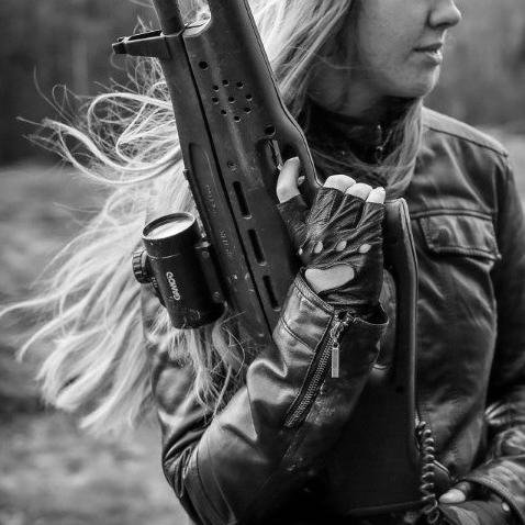 33Hallucination's profile picture. 