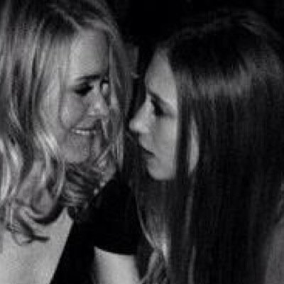 ihxteveryone's profile picture. sad teens do sad things.