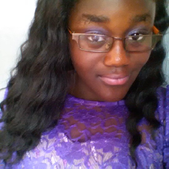 Am a lovable girl and a lot of fun \(/\_/\)/