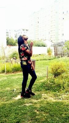 Quuand l'aange d'Or sechapp On le ratrapp suur Twiitter Quui m'eym me suiii laa GOuttr d'Or The Freshiiii !!! Voyage avc toii mm ds tes Rev puiis les miiens ™