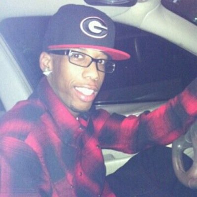 living life n the fast lane, only focused on me n ma lil man.   Free Eb     Rip Kihary