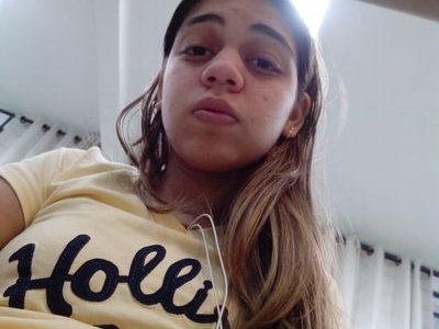 Ser feliz nem sempre é ter uma vida perfeita,, é saber usar todos os erros pra poder gerar os acertos ..