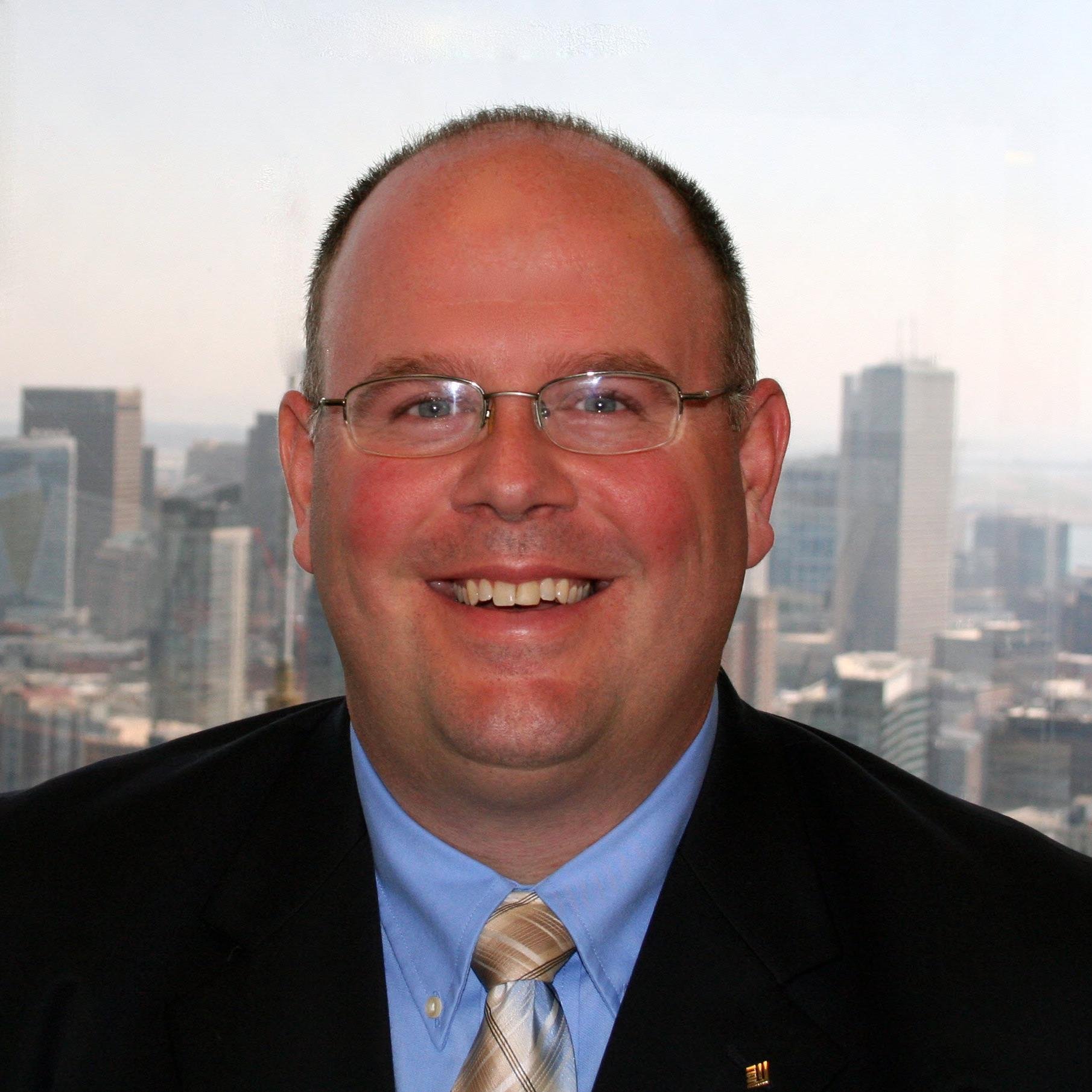 Husband, father, and EY Alumni, Business Development and Pursuits Leader; APMP International Chair
