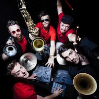 LA FANFARE EN PETARD (@fanfareenpetard) 's Twitter Profile