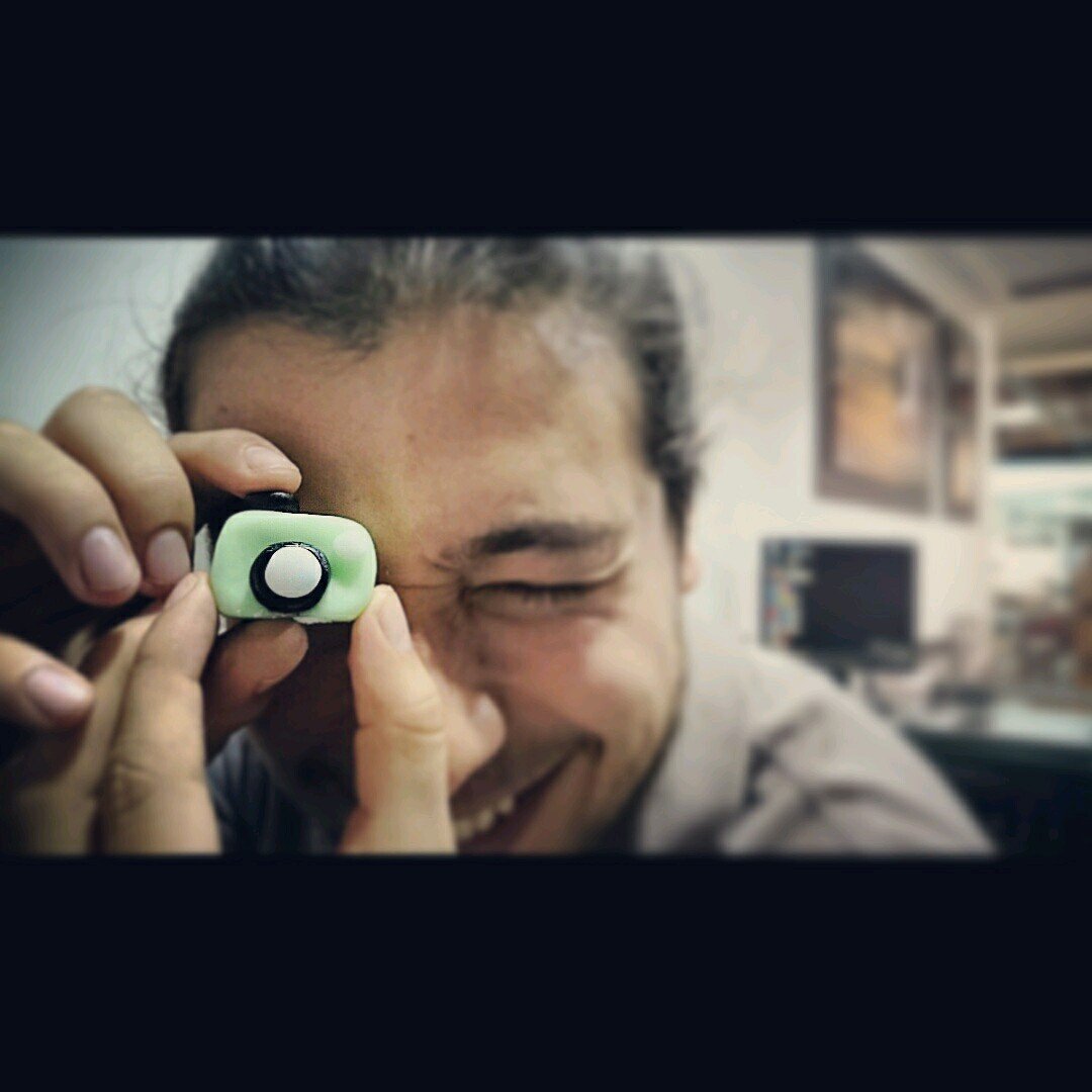 FelipeCombariza's profile picture. Fotógrafo por convicción, Amante del buen fútbol y jugador por pasión; Creativo de pensamiento, Diseñador por complemento.