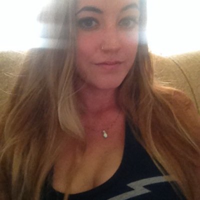 i love FOOD. Chef. Wife. Dog mom. Lover. Shopper. Chargers football. BACON!
