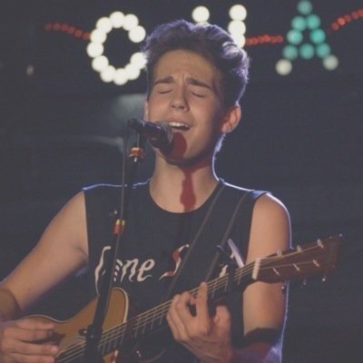 congrats! jacob finally came thru! please follow : @whitesideszgirl
