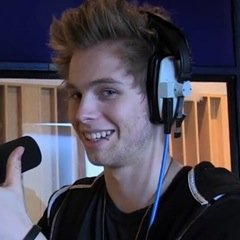 DONT FOLLOW JUST RT THE LINK PLS ILY https://t.co/MlIogjYUqY