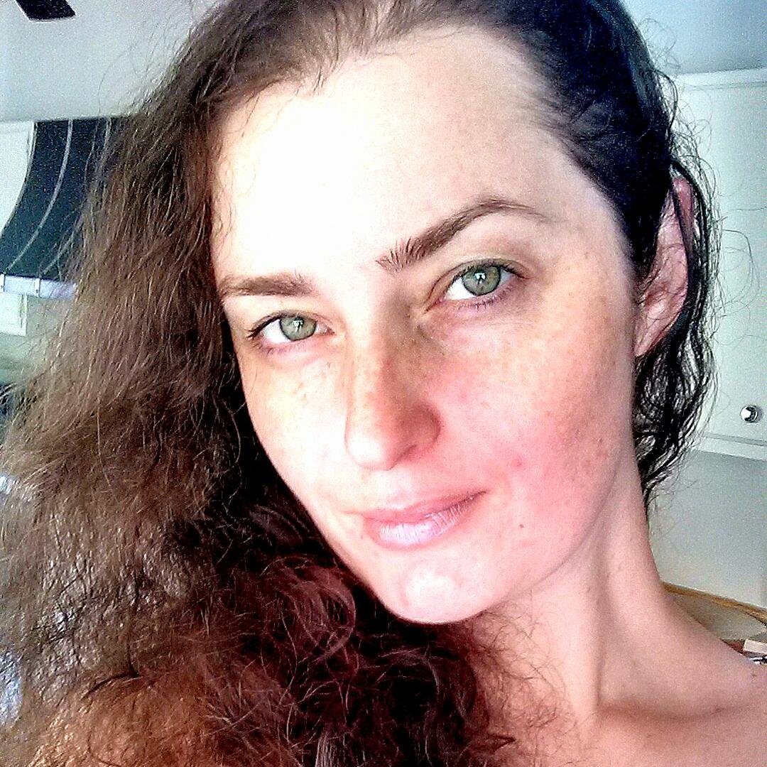 Raw Vegan Enthusiast, Business Developer, Talent Agent, Social Media Specialist. Producer and Public Relations Director @ Galatia Films