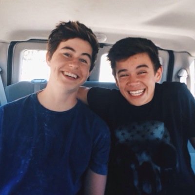 Follow @lifeofgrierx her account is amazing ❤️ thank you ❤️